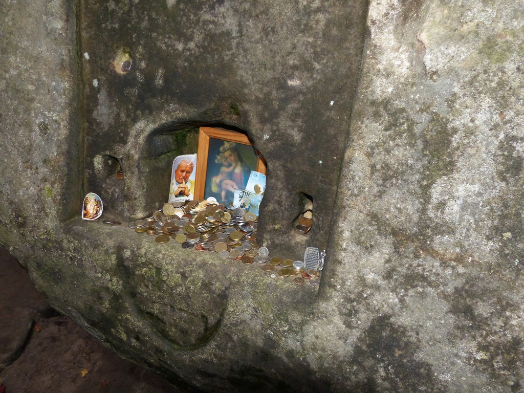 Malý skalní oltářík