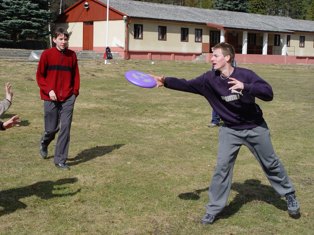 Frisbee IX.