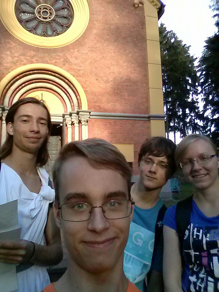 Selfie před historickou budovou